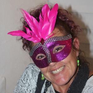 Meet your Posher, Stacy